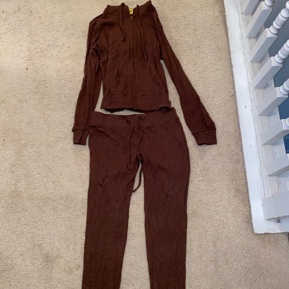 Brown Set